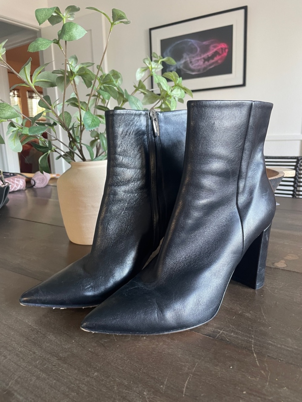 Gianvito Rossi Black Pointed Leather Ankle Boots